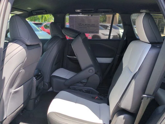 New 2026 Caviar Lexus TX 500h F SPORT PERFORMANCE PREMIUM AWD image 13