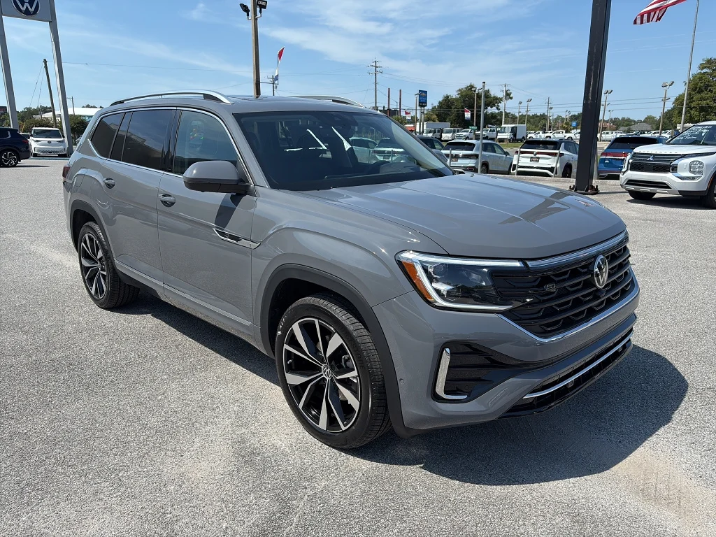 2026 Volkswagen Atlas SEL Premium R-Line - Photo 8