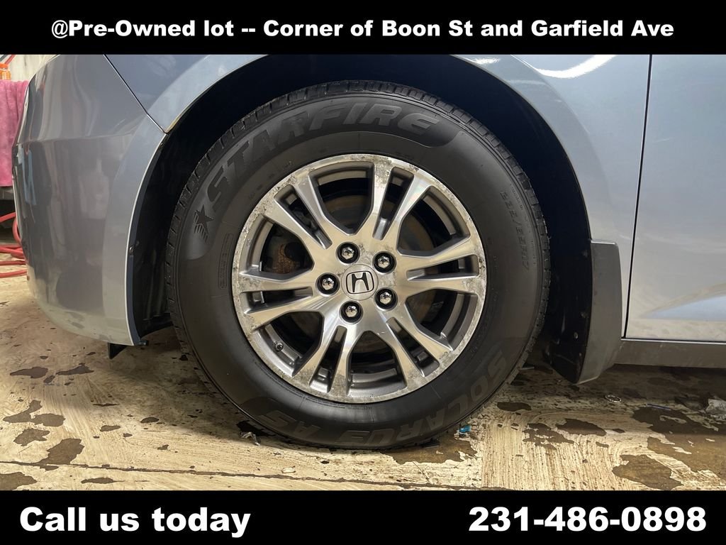 Used 2012  Honda EX-L image 10