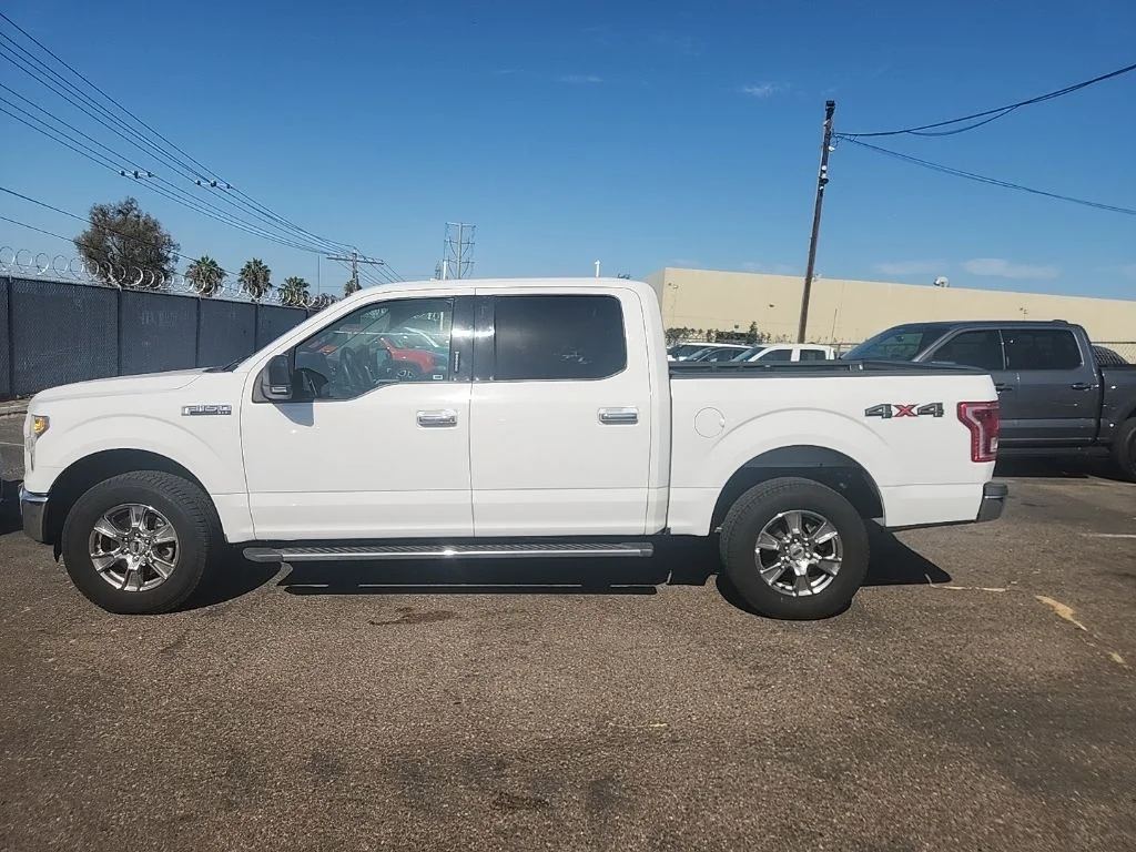 Used 2016 White Ford XLT image 10
