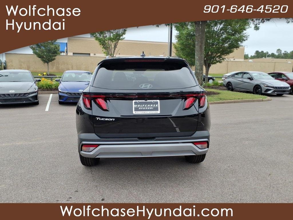 New 2026 Black Hyundai SEL FWD image 4