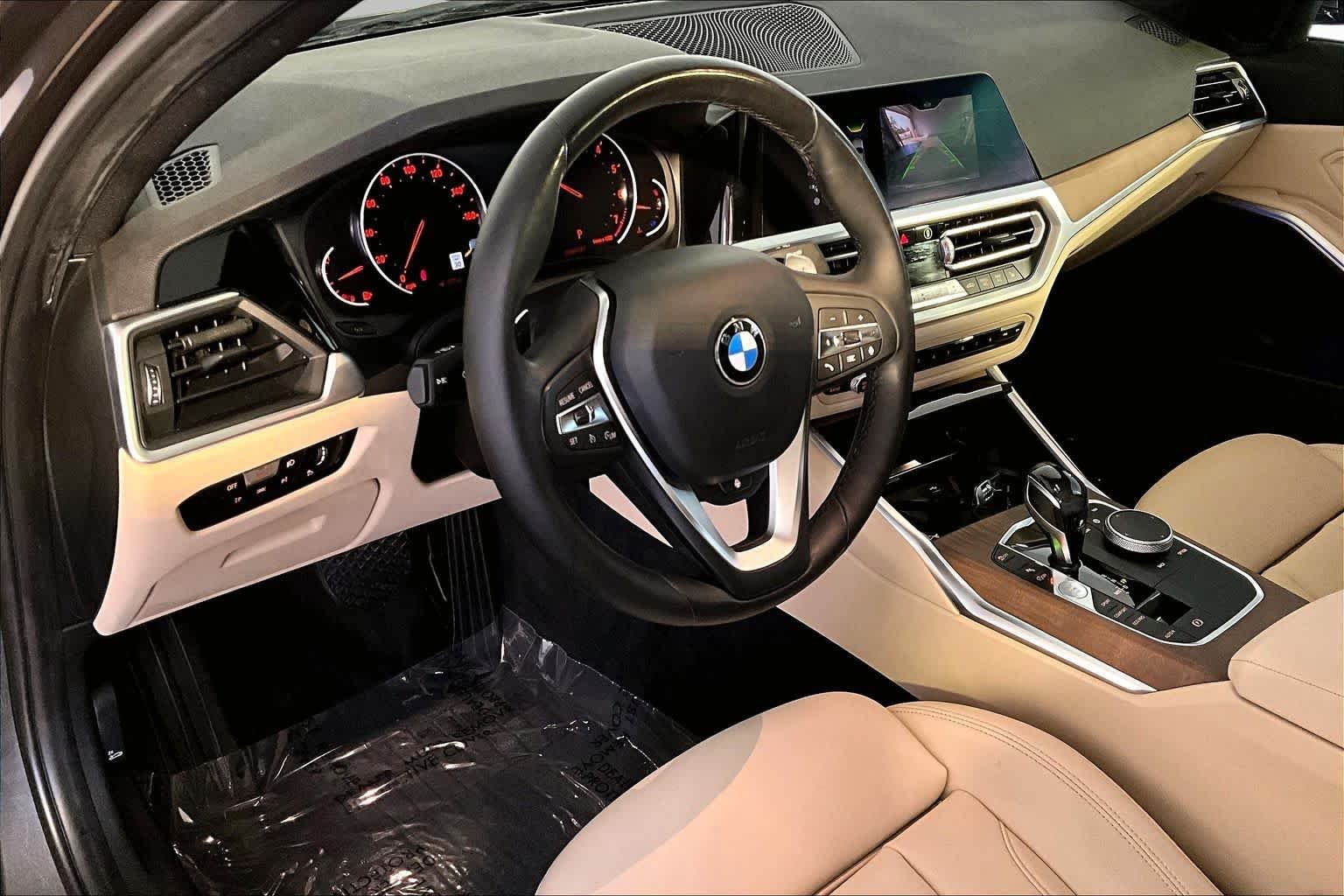 Used 2020 Mineral Gray Metallic BMW 330i xDrive image 18