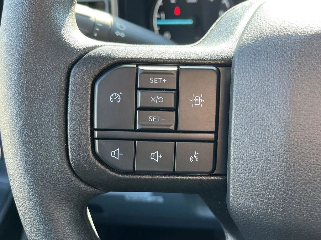 New 2026 Oxford White Ford F-450® XL image 22