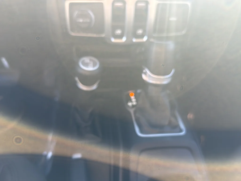 Used 2021 Green Jeep Sport S image 19
