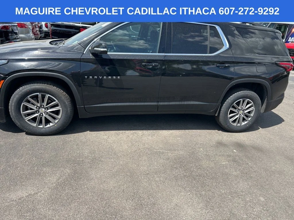 Used 2022 Black Chevrolet LT image 5