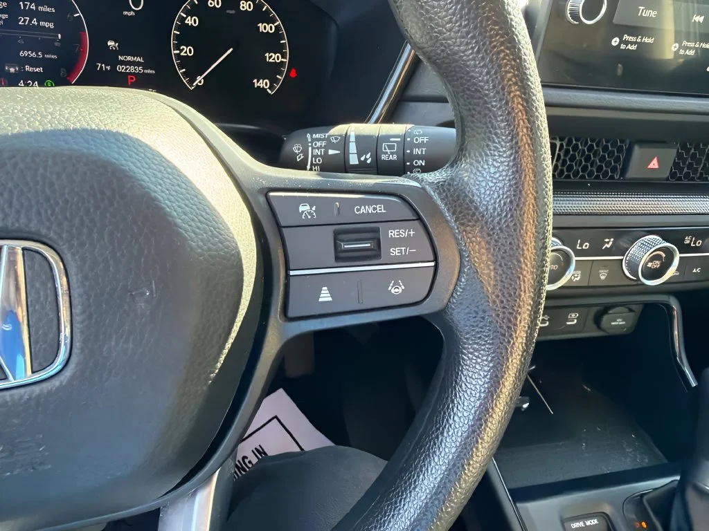 Used 2026 Meteorite Gray Metallic Honda EX image 20