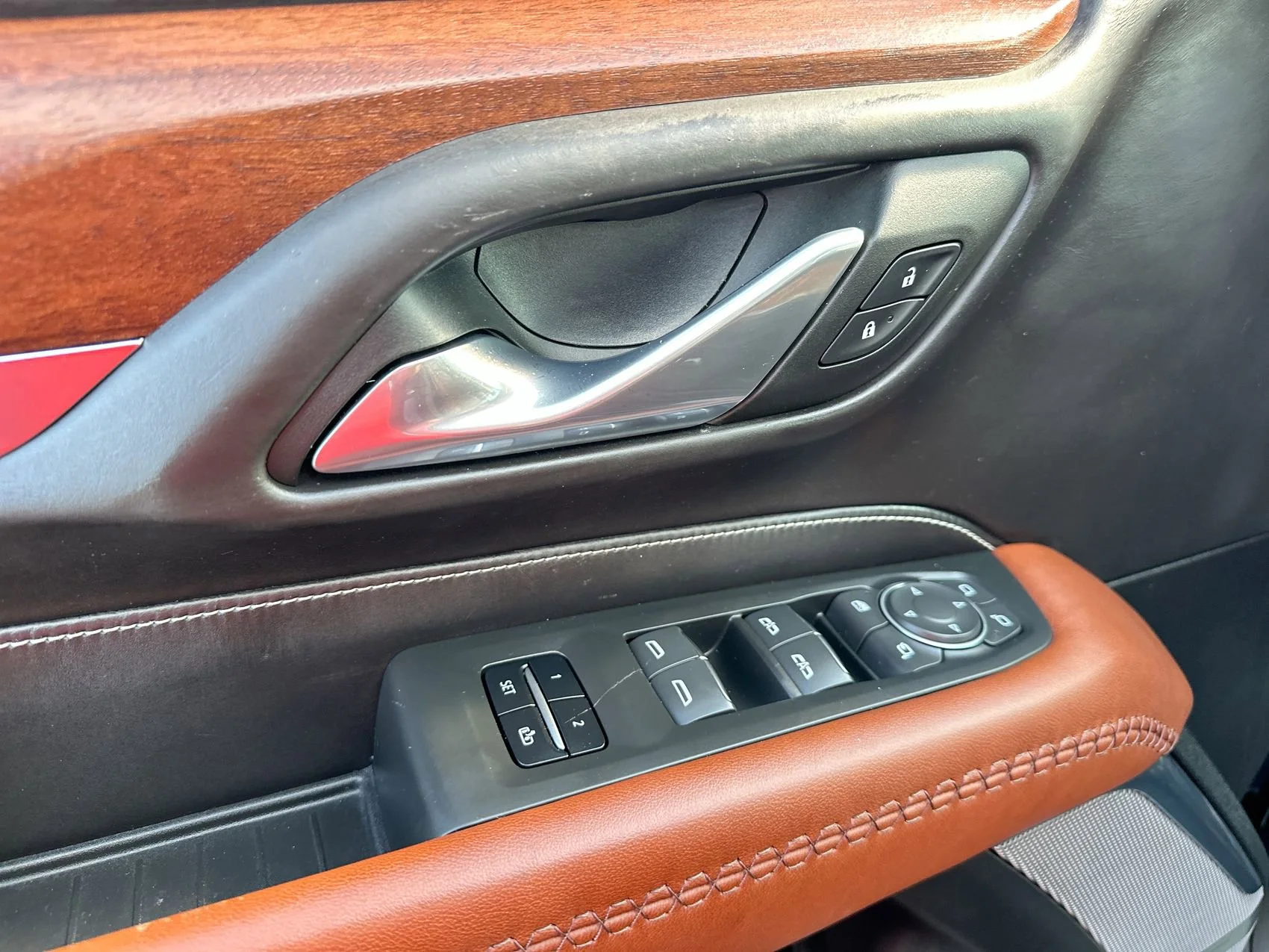 Used 2023 Onyx Black GMC Denali Ultimate image 13