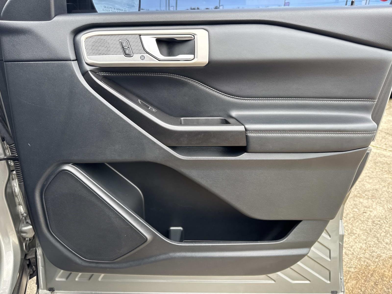 Used 2020 Silver Ford Limited image 13