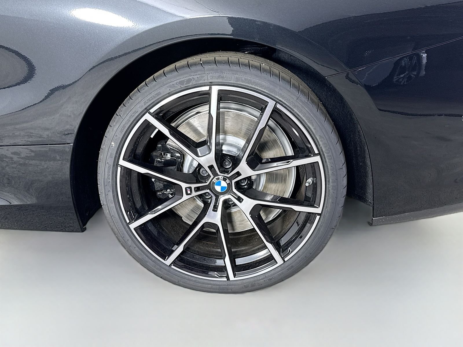 Used 2026 Black Sapphire Metallic BMW 840i image 31