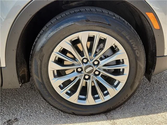 Used 2024 Silver Cadillac Premium Luxury Front-Wheel Drive image 7