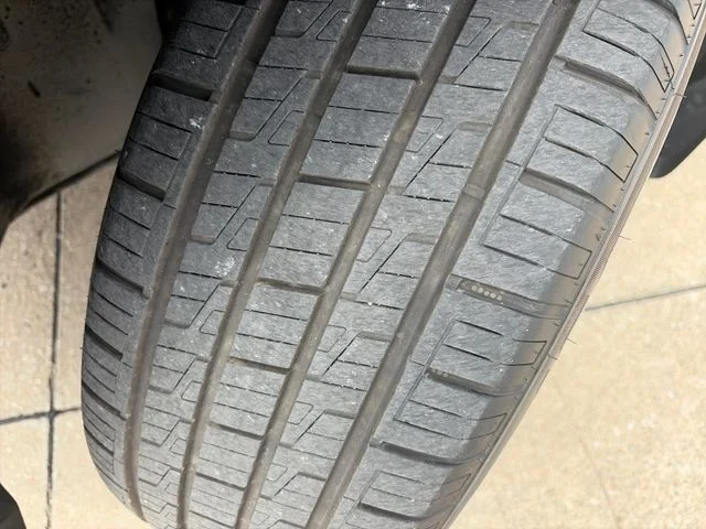 Used 2018  Volkswagen SEL image 39
