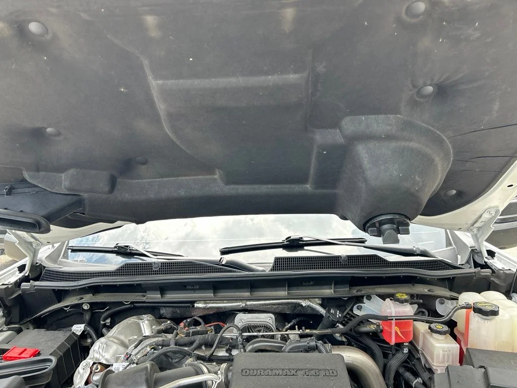 Used 2024 Summit White Chevrolet High Country image 27