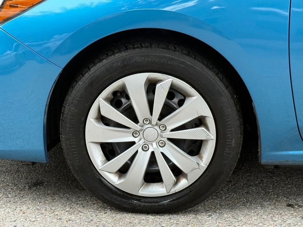 Used 2019 Blue Subaru 2.0i image 5