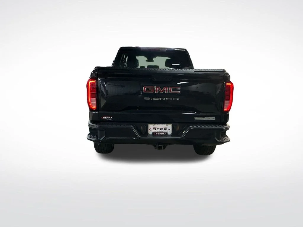 Used 2023 Silver GMC Elevation image 4