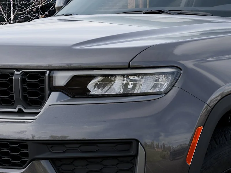 New 2026 Baltic Gray Metallic Clear-Coat Exterior Paint Jeep Altitude image 36