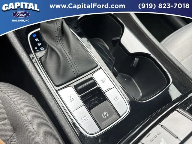 Used 2022 Gray Hyundai SEL Premium image 32