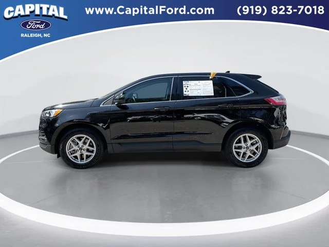 Used 2023 Black Ford SEL image 5