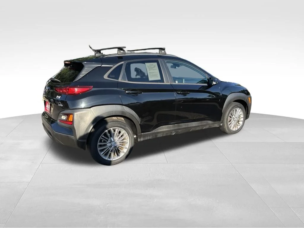 Used 2021 Black Hyundai SEL image 7