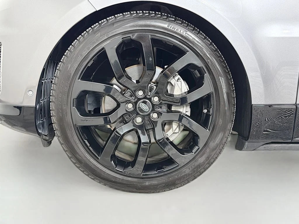 Used 2022 Gray Land Rover HSE Silver Edition image 33