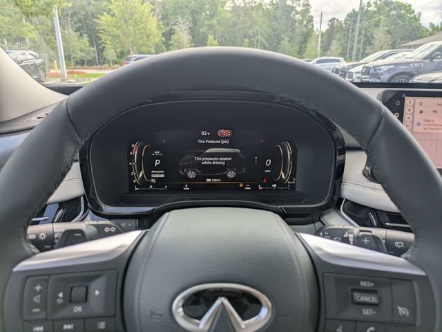 New 2027 RADIANT WHITE INFINITI Pure FWD image 31