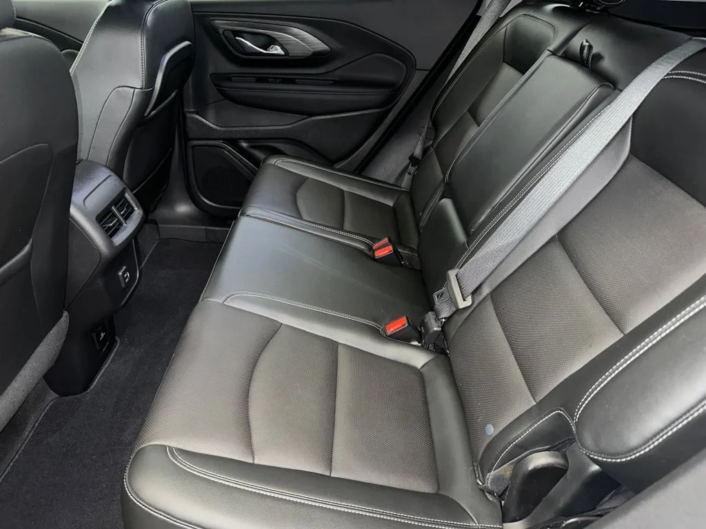 Used 2023 Summit White GMC SLT image 20
