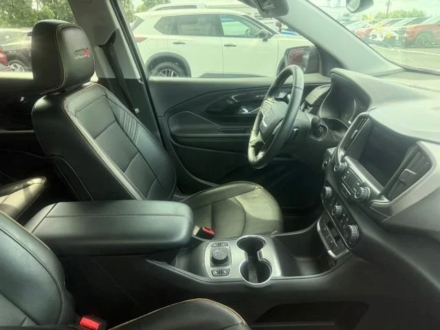 Used 2023 Volcanic Red Tintcoat GMC AT4 image 10