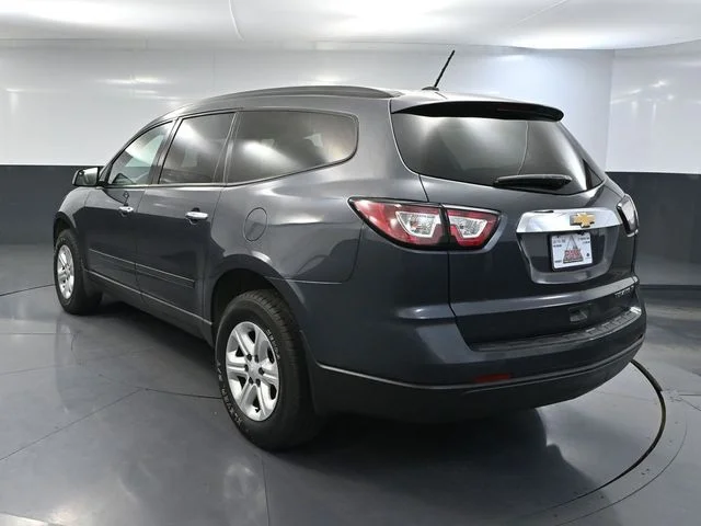 Used 2014 Gray Chevrolet LS image 7