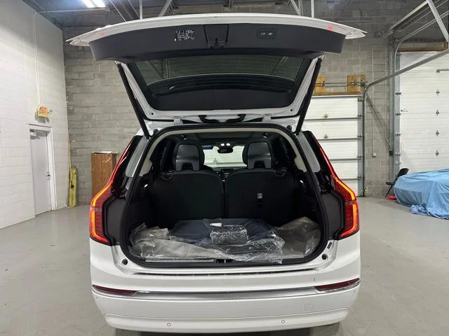 New 2026 Crystal White Volvo Plus image 21