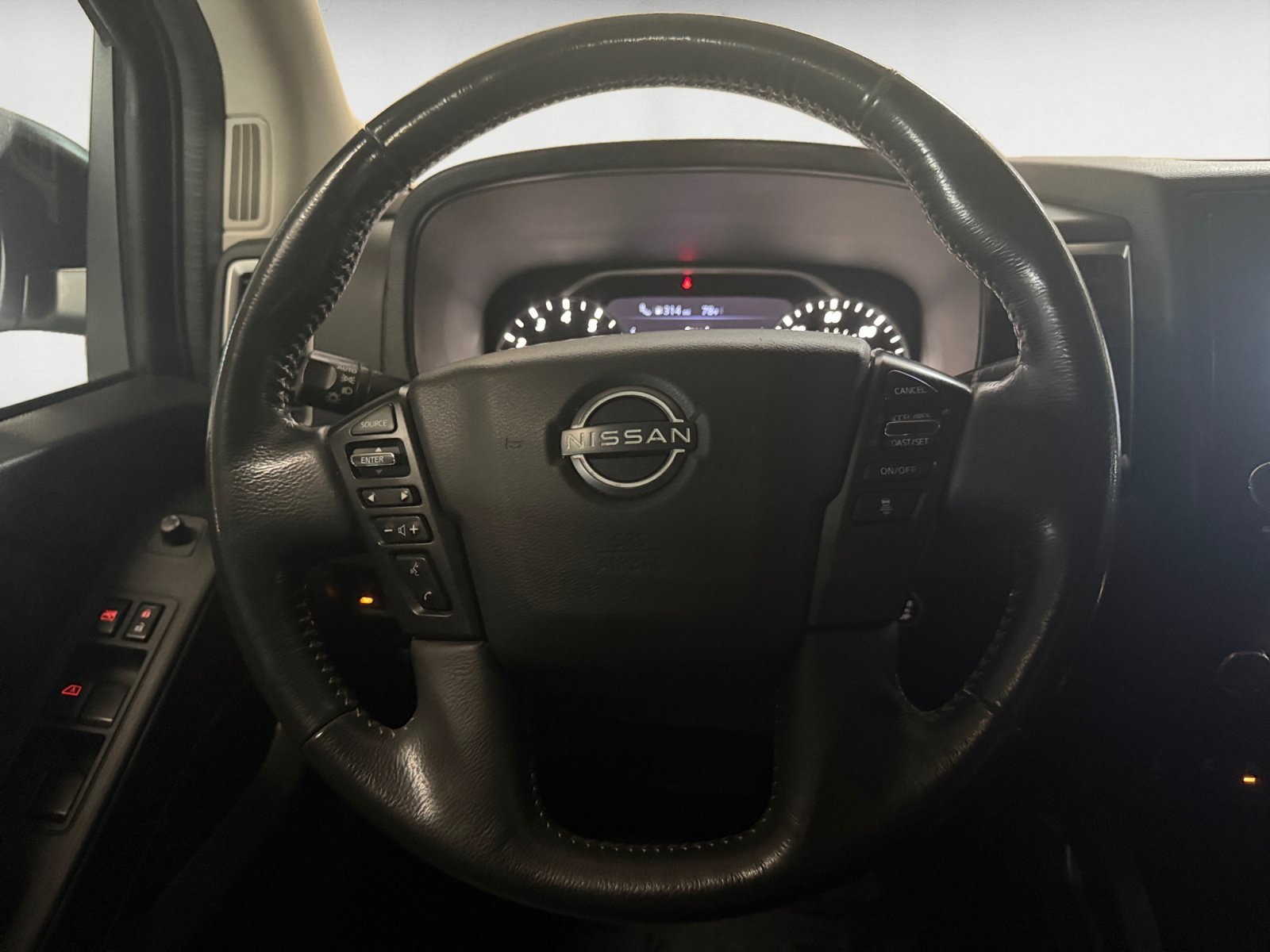 Used 2023 Glacier White Nissan SV image 11