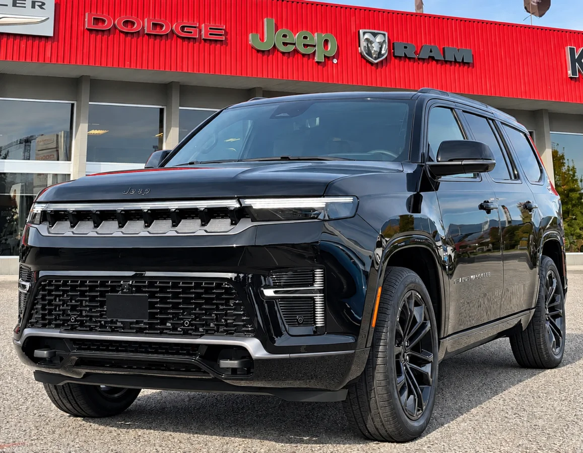 New 2026 Black Jeep Summit Obsidian image 1