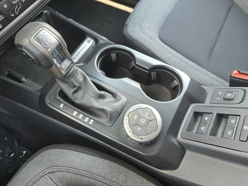 2025 Ford Bronco 4-Door Base - Photo 15
