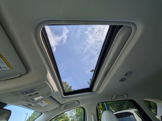 Used 2019 White Mazda Grand Touring image 21
