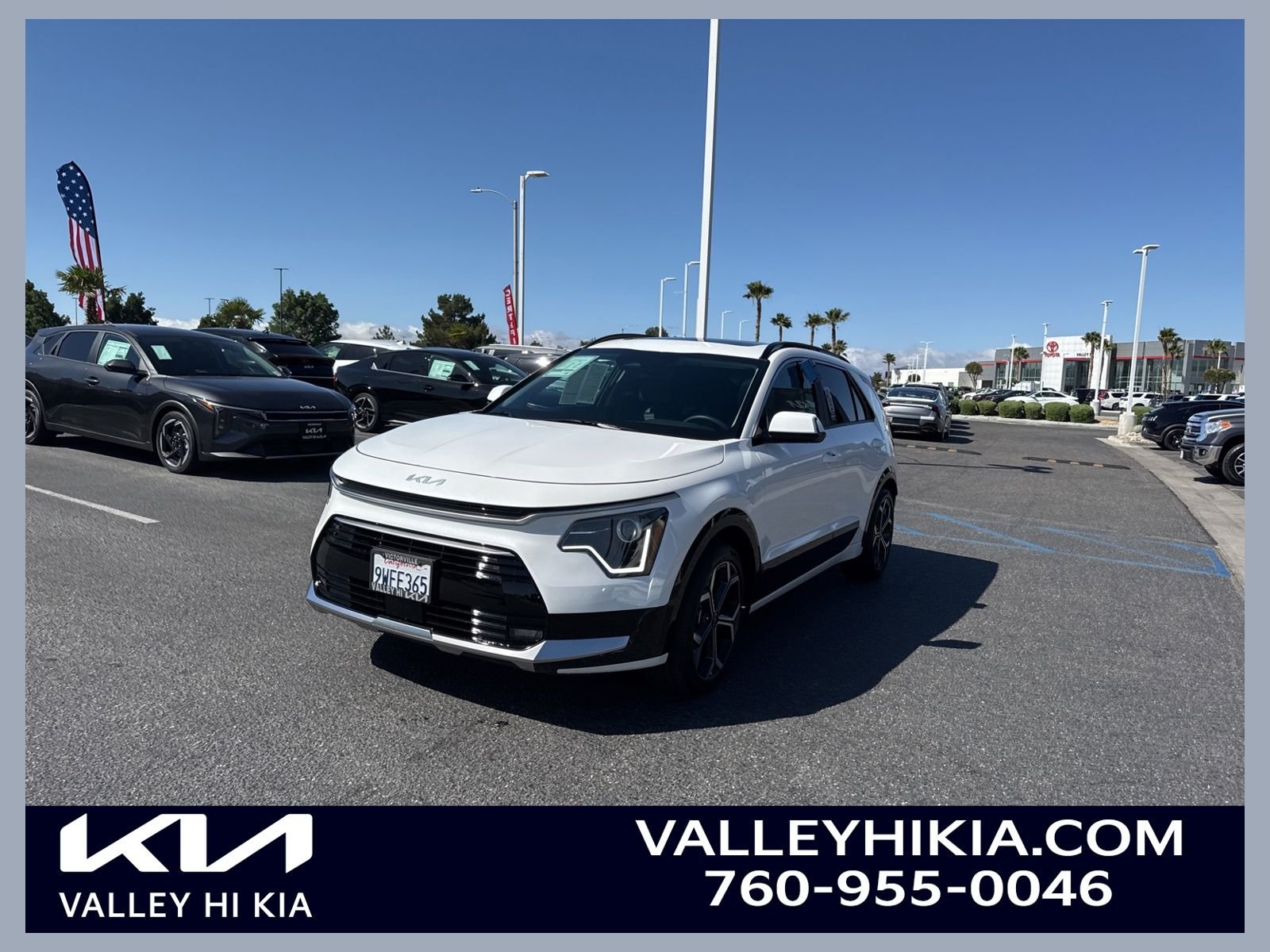 2025 Kia Niro EX Touring HEV's photo