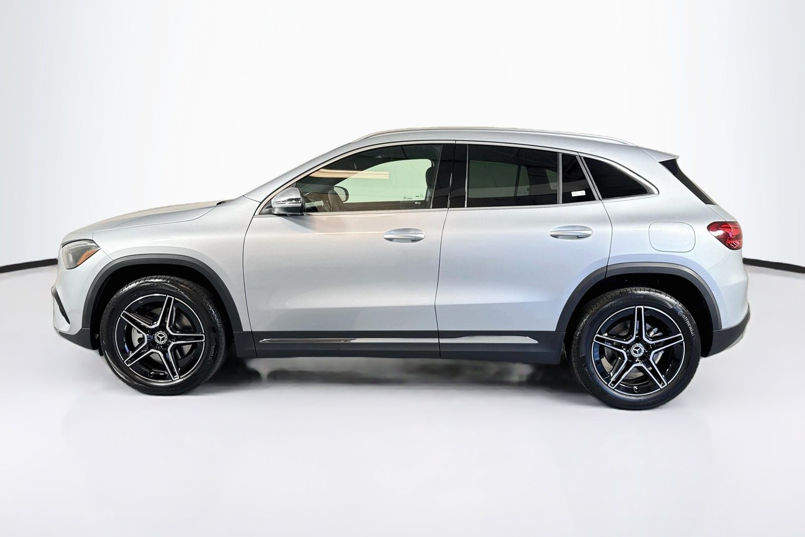 New 2026 Cirrus Silver Metallic Mercedes-Benz GLA 250 image 8