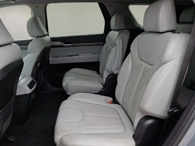 Used 2020 Silver Hyundai SEL image 10