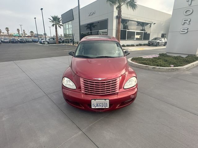Used 2004 Red Chrysler Limited image 2