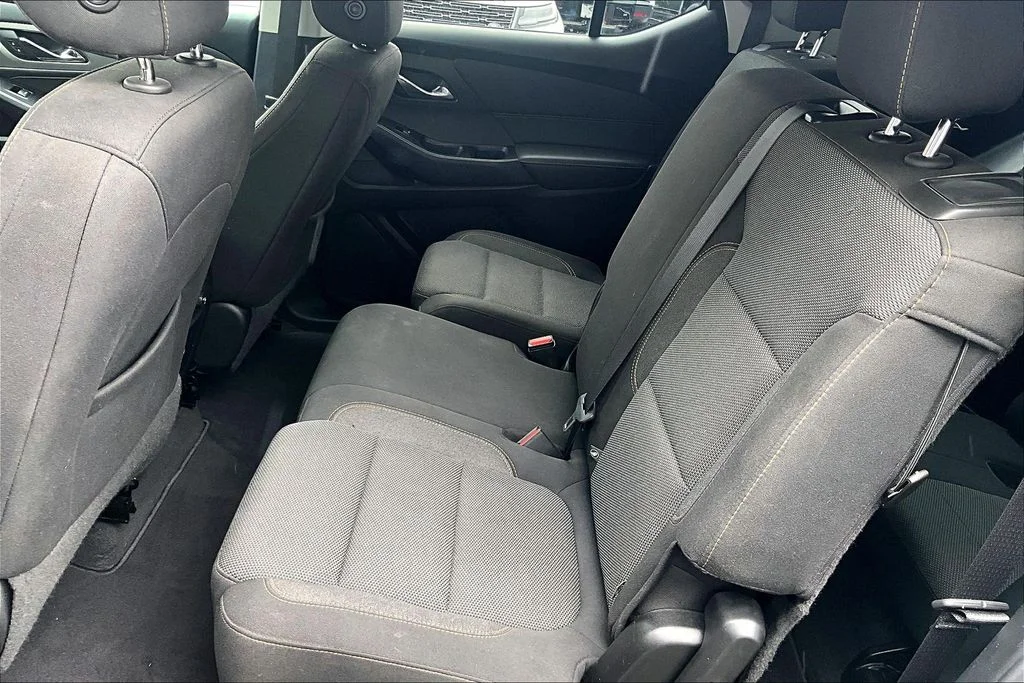 Used 2020 Black Chevrolet LS image 33