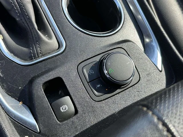 Used 2023 White Chevrolet Premier image 34