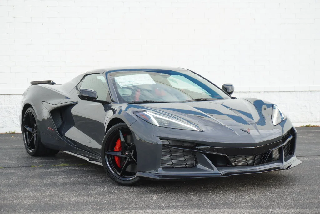 2027 Chevrolet Corvette 2LZ - Photo 3