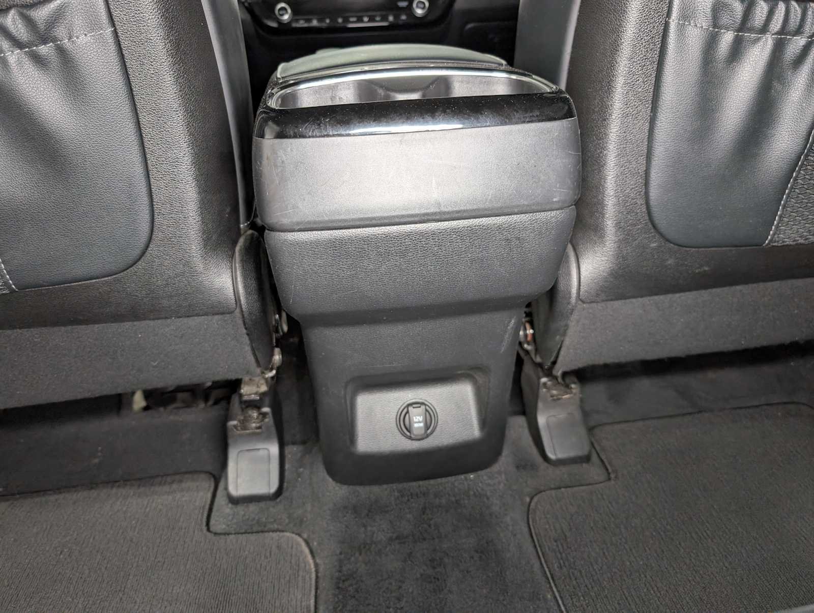 Certified Used 2022 Everlasting Silver Kia LX image 21