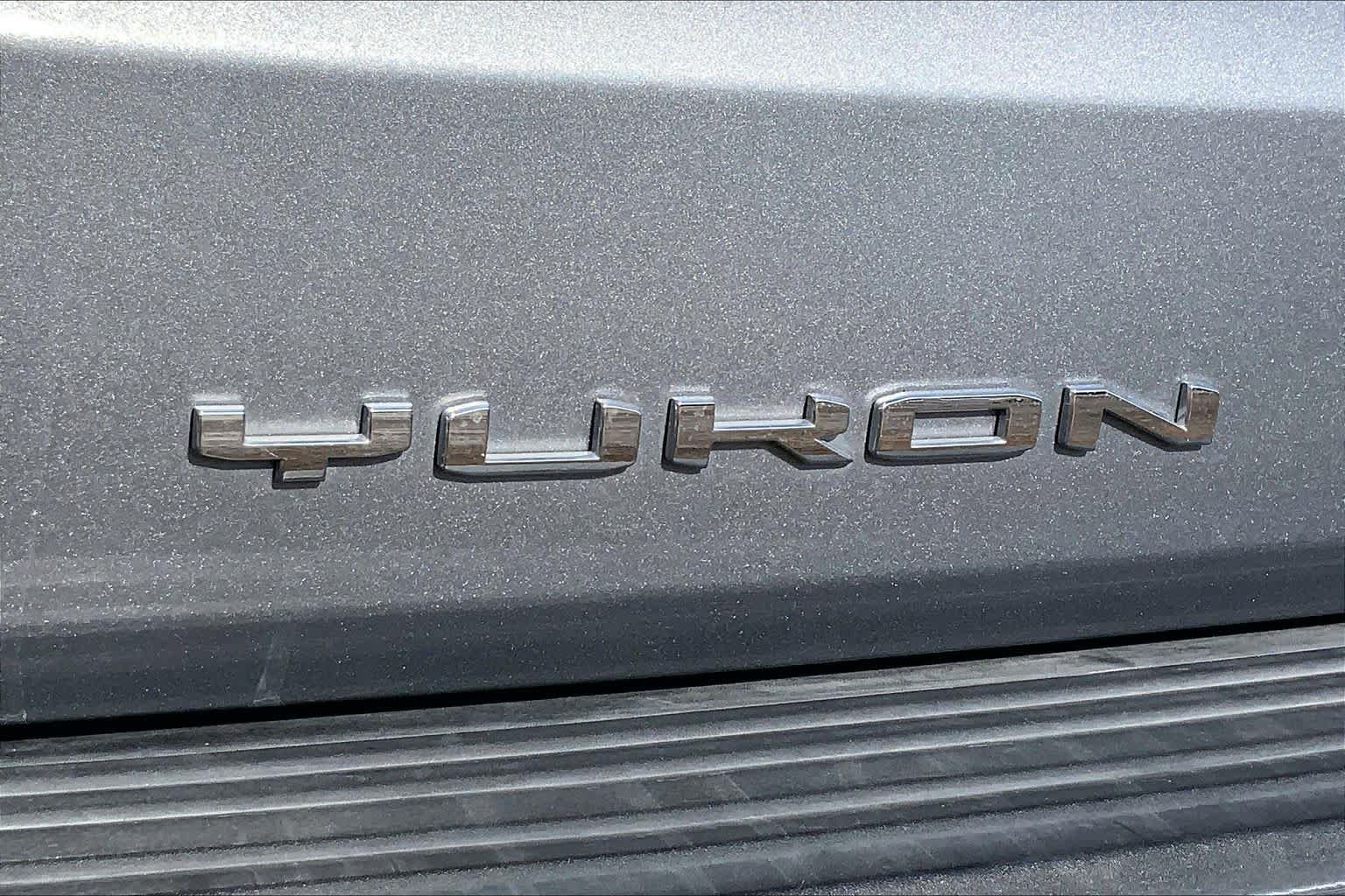 Used 2025 Sterling Metallic GMC Denali image 31