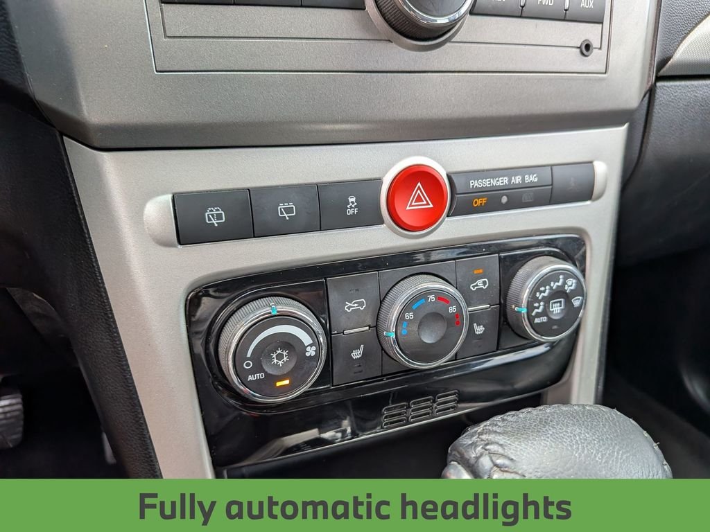 Used 2012 White Chevrolet LT image 21
