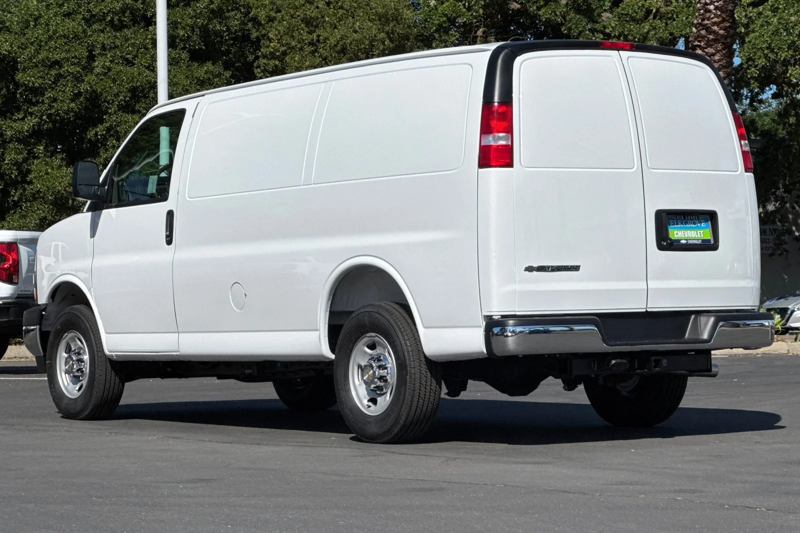 2026 Chevrolet Express Cargo WT view 5