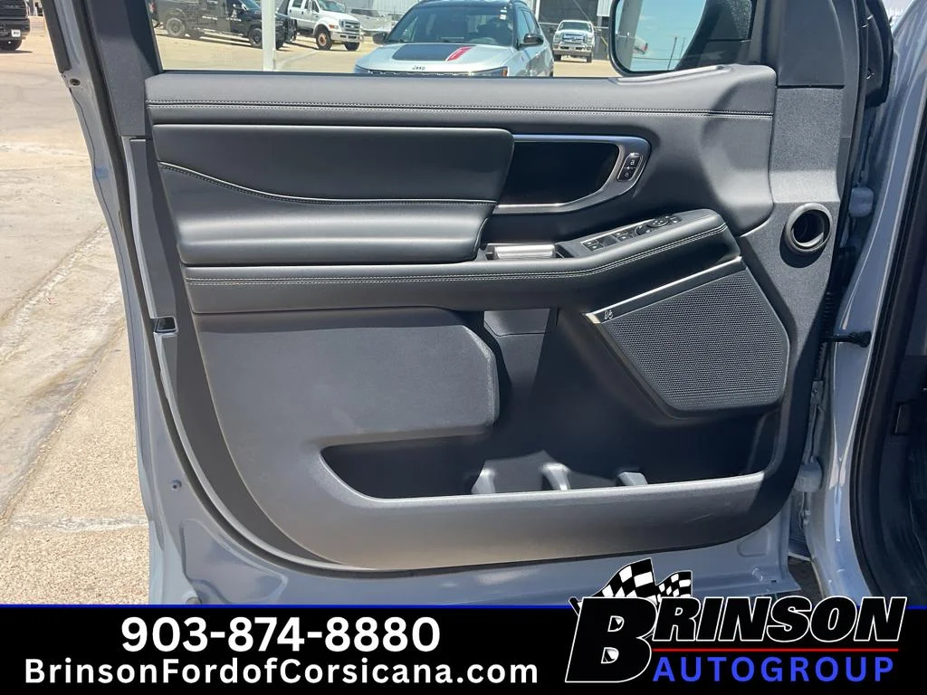 New 2027 Glacier Gray Metallic Tri-Coat Ford Platinum image 10
