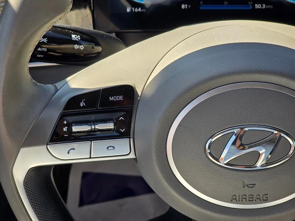 Used 2023 Blue Hyundai SEL image 15