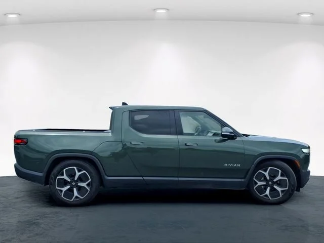 Used 2023 Green Rivian Adventure image 7