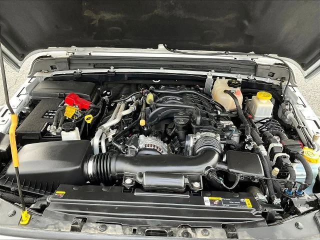 Used 2023 White Jeep Rubicon image 37