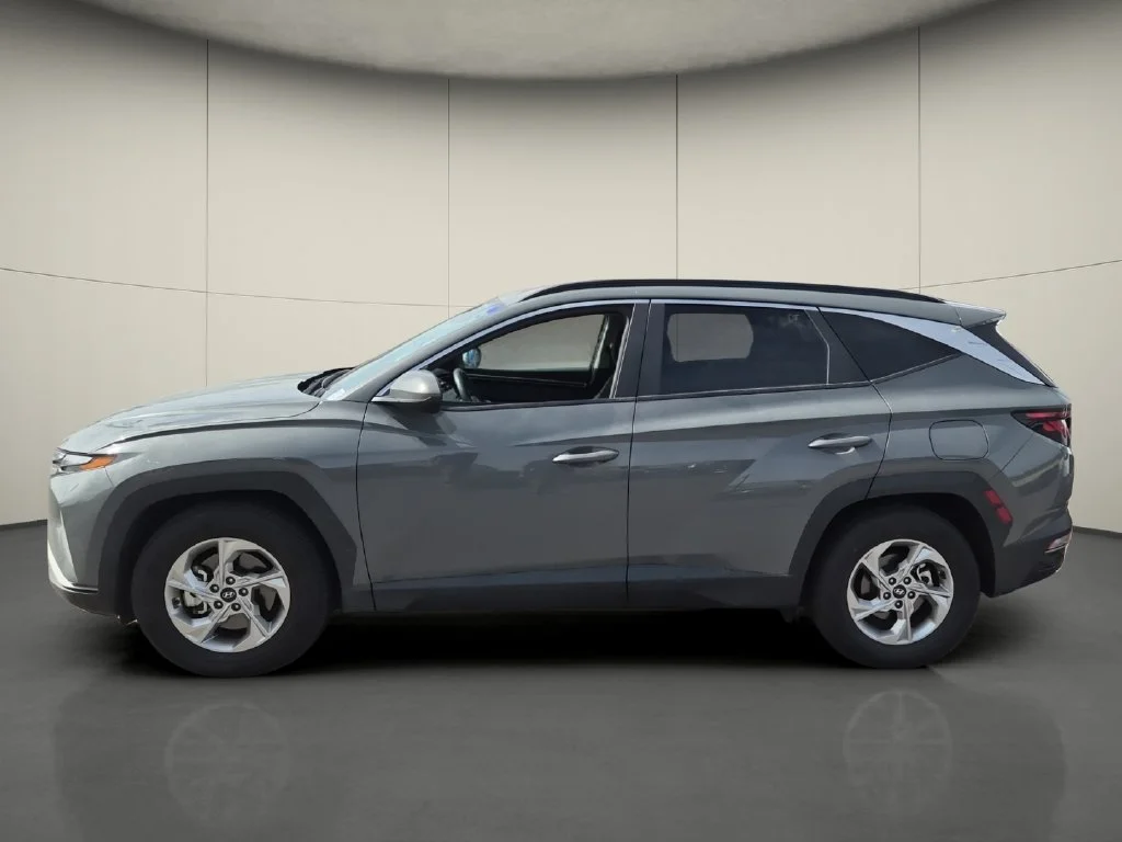 Used 2024 Gray Hyundai SEL image 4