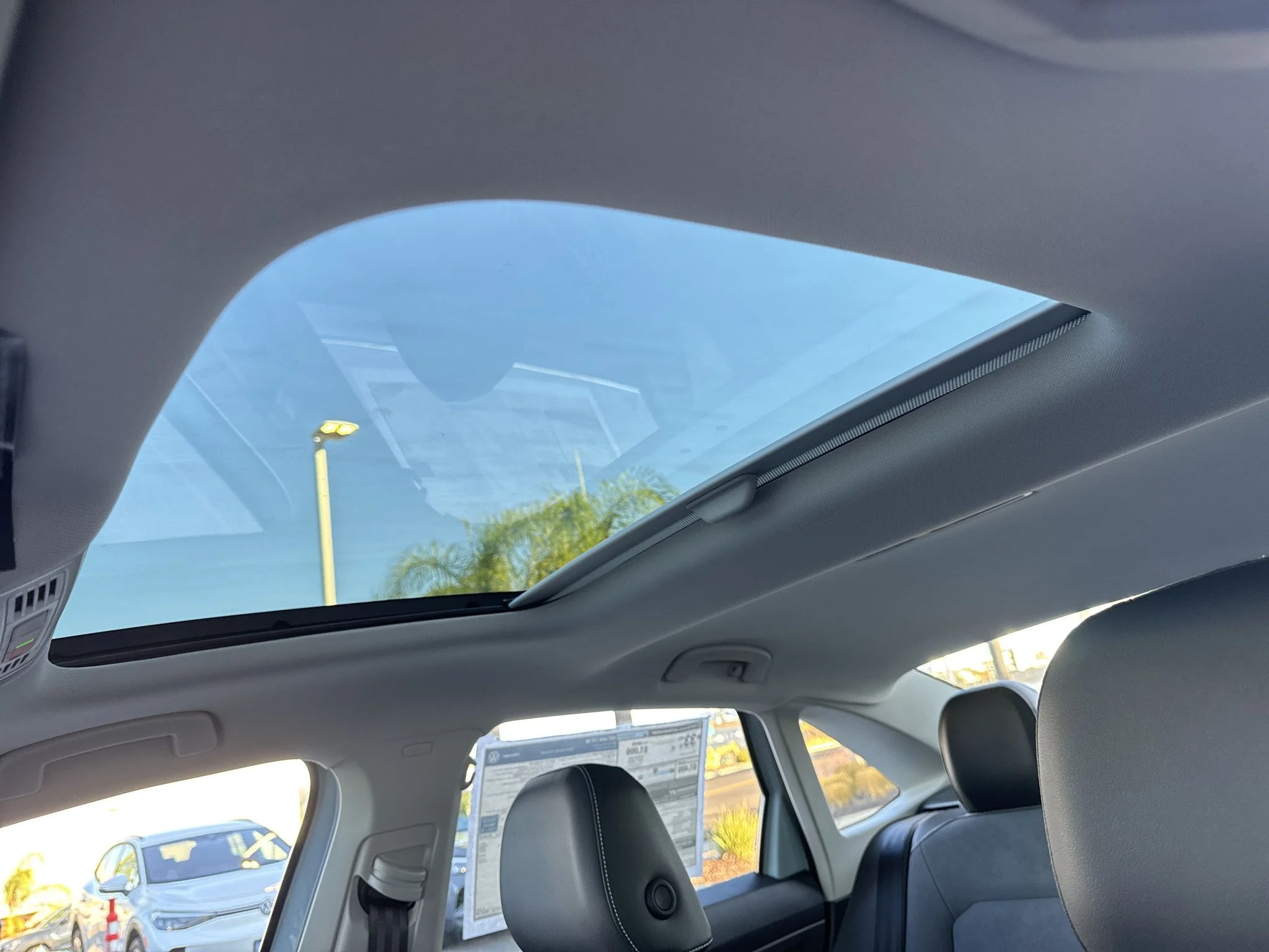 New 2027 Monument Gray Volkswagen SE image 30