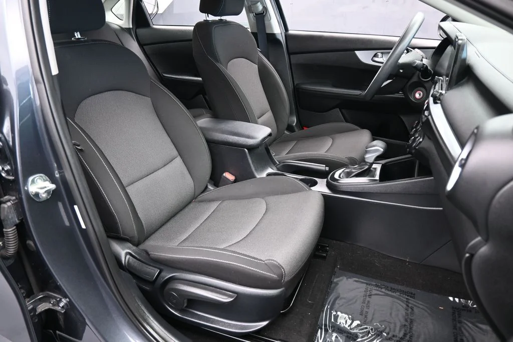 Used 2024 Gravity Gray Kia LXS image 41